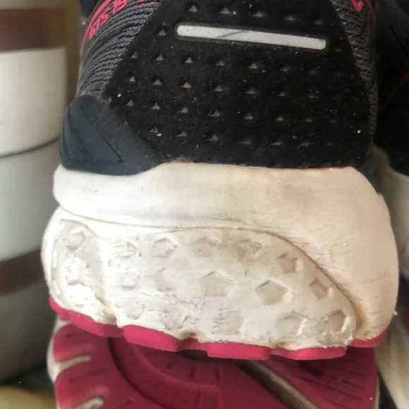 Brooks Women's Adrenaline GTS 19 Running Shoe, Black/Ebony/Pink - Picture 5 of 10